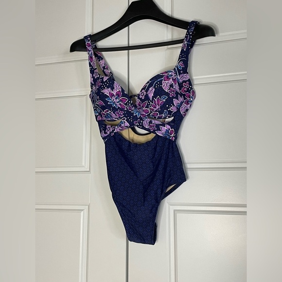 Swimsuits For All One Piece Twist - Picture 2 of 7